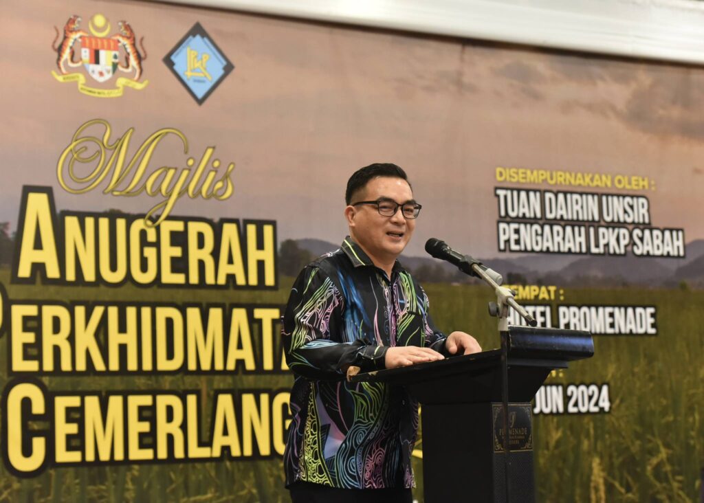 anugerah perkhidmatan cemerlang lpkp sabah 2023 pengarah