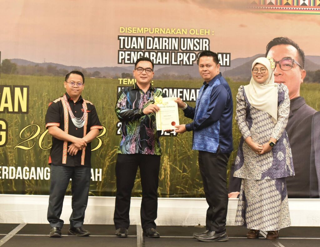 anugerah perkhidmatan cemerlang lpkp sabah 2023 unit komunikasi korporat marklin brunei