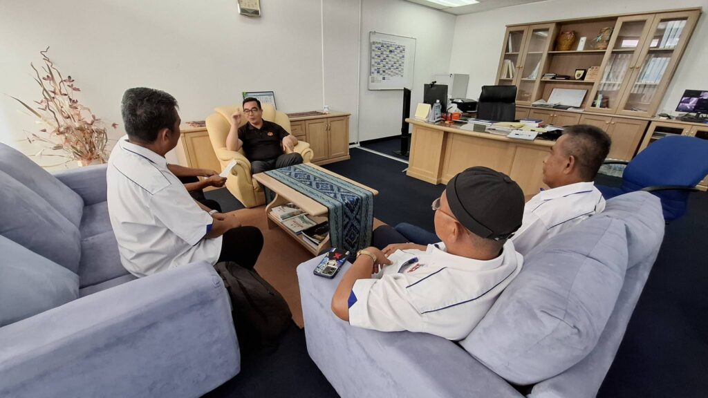 persatuan perpaduan pengusaha bas henti henti daerah sandakan pengarah lpkpsabah