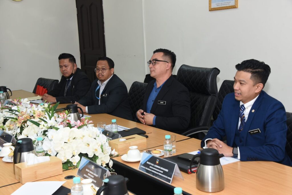 kunjungan pengarah lpkp sabah kepada mayor dbkk